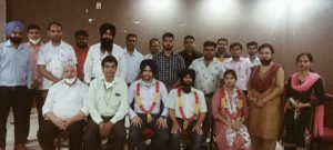 Read more about the article जालंधर जय मिलाप के प्रधान सोनू रत्न के नेतृत्व में ब्लाक करतारपुर व ब्लॉक नॉर्थ जालंधर की कोर कमेटी के इलेक्शन करवाए गए
