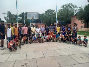 Read more about the article प्रसिद्ध समाजसेवक गुरजीत सिंह वालिया ने पीएपी पुलिस लाइन में लगाए 100 से अधिक पौधे