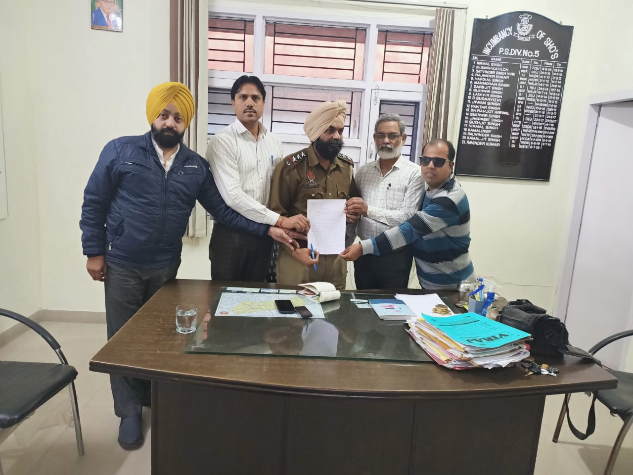 Read more about the article जालंधर के छुटभैये नेता के खिलाफ फूटा डिजीटल मीडिया एसोसिएशन( DMA) के पत्रकारों का गुस्सा, पुलिस अधिकारी को सौंपी शिकायत