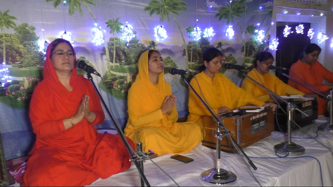 Read more about the article ਨਸ਼ਿਆਂ ਦੀ ਦਲਦਲ ਵਿੱਚੋਂ ਬਾਹਰ ਆਉਣ ਲਈ ਆਤਮਵਿਸ਼ਵਾਸ ਜ਼ਰੂਰੀ -ਗਾਇਤ੍ਰੀ ਭਾਰਤੀ ਜੀ