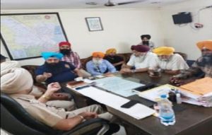 Read more about the article CT पब्लिक स्कूल में सिख छात्रो के कड़े उतरवाने का मामला : प्रिंसिपल व अध्यापको के खिलाफ सख्त कार्यवाही