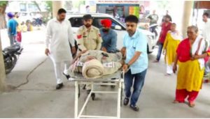 Read more about the article जालन्धर में बिना हेलमेट बाइक पर जा रहे तीन युवकों ने एसआई पर चढ़ाई मोटरसाइकिल