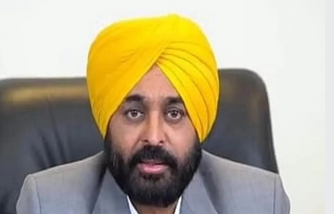 You are currently viewing प्रधानमंत्री नरेन्द्र मोदी द्वारा चंडीगढ़ हवाई अड्डे का नाम बदलने को लेकर CM भगवंत मान का Tweet