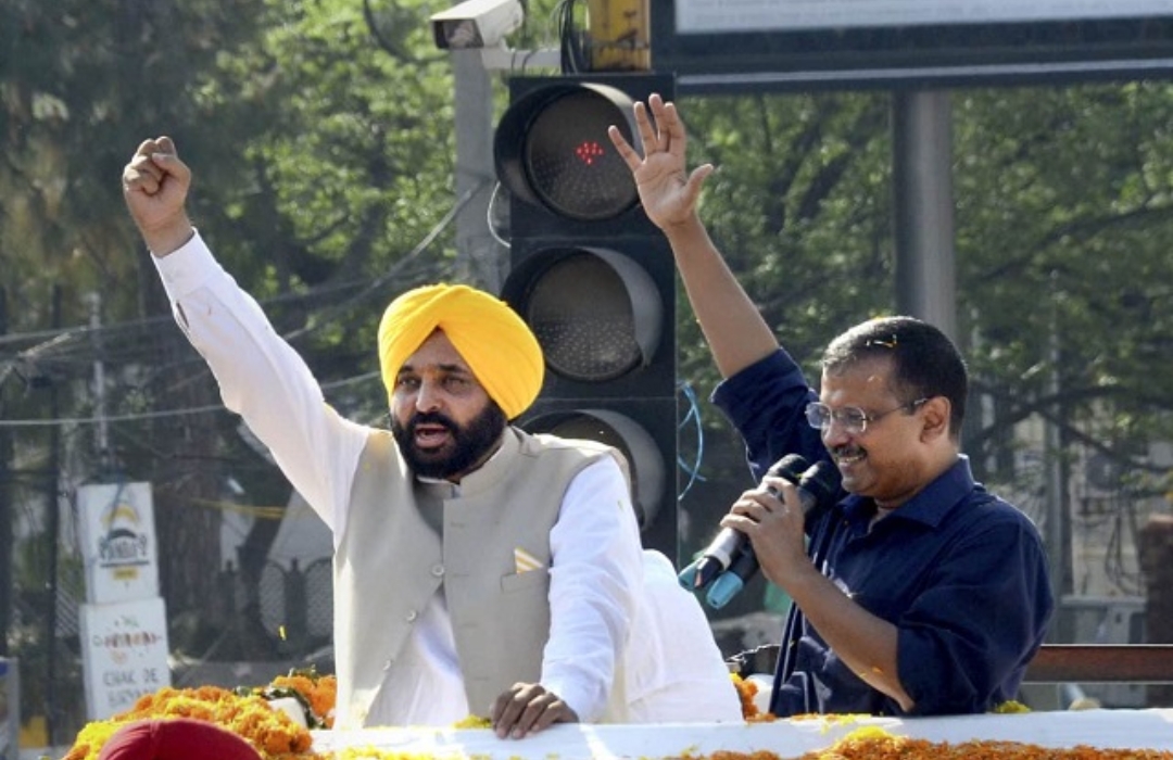 Read more about the article अरविंद केजरीवल और भगवंत मान के काफिले पर हमला, AAP ने यूथ कांग्रेस कार्यकर्ताओं पर लगाया आरोप