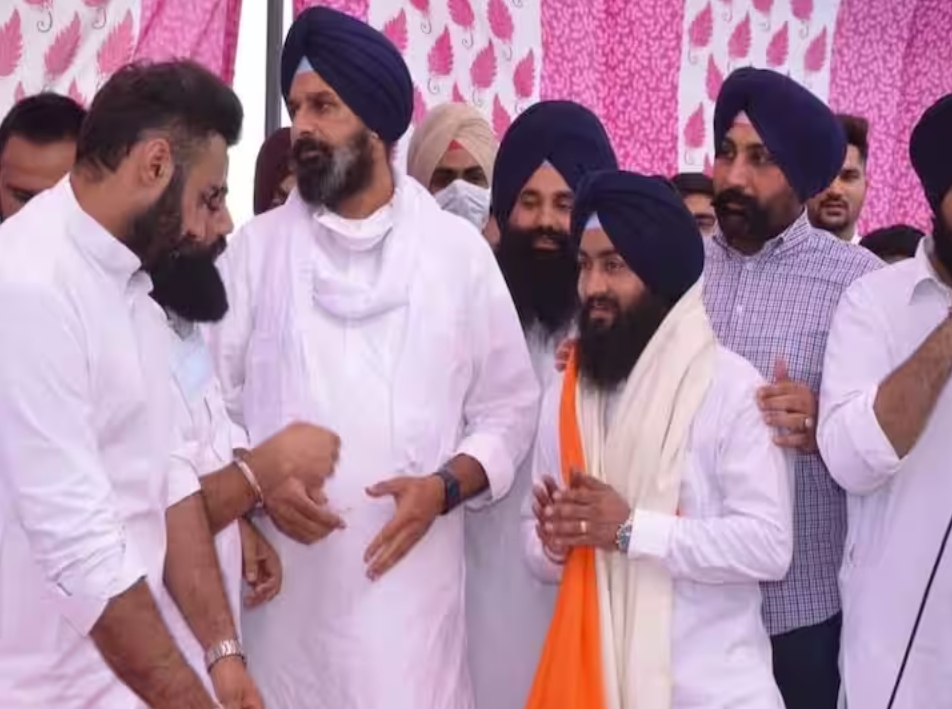 Read more about the article 110 ਗ੍ਰਾਮ ਹੈਰੋਇਨ ਸਣੇ ਅਕਾਲੀ ਲੀਡਰ ਗ੍ਰਿਫਤਾਰ, SOI ਦਾ ਜ਼ਿਲ੍ਹਾ ਪ੍ਰਧਾਨ
