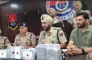 Read more about the article ਫਿਲੌਰ ਪੁਲਿਸ ਨੇ ਟੋਲ ਪਲਾਜ਼ਾ ਦੇ ਮੈਨੇਜਰ ਨਾਲ ਲੁੱਟਖੋਹ ਕਰਨ ਵਾਲੇ 4 ਦੋਸ਼ੀਆਂ ਨੂੰ 15,34,500 ਰੁਪਏ ਸਮੇਤ ਕੀਤਾ ਕਾਬੂ