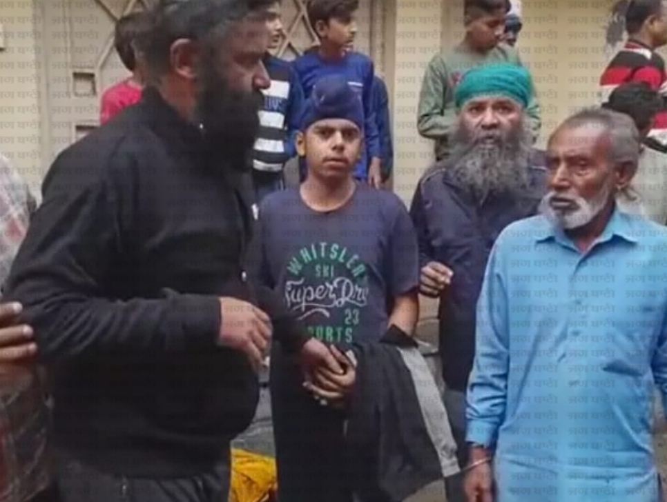 Read more about the article ਜਲੰਧਰ ਤੋਂ ਵੱਡੀ ਖ਼ਬਰ, ਨਵੀਂ ਦਾਣਾ ਮੰਡੀ ਨੇੜੇ ਹੋਇਆ ਧਮਾਕਾ, ਪਿਓ ਪੁੱਤ ਦੀ ਮੌਤ