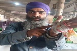 Read more about the article ਜਲੰਧਰ ਡੀ ਏ ਵੀ ਫਲਾਈਓਵਰ ਤੇ ਲੁਟੇਰਿਆਂ ਨੇ ਦਾਤਰ ਮਾਰ ਕੇ ਬਜ਼ੁਰਗ ਨੂੰ ਵੱਢਿਆ ਤੇ ਨਕਦੀ ਖੋਹੀ