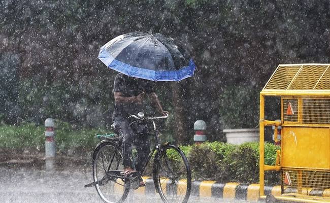 Read more about the article Rain Alert: पंजाब में बारिश को लेकर जारी हुई चेतावनी, बढ़ेगी ठंड