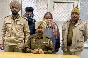 Read more about the article ਜਲੰਧਰ ਚ ਪਿਓ ਪੁੱਤ ਹੋਏ ਗਿਰਫ਼ਤਾਰ। ਦੋਵੇਂ ਮਿਲ ਕੇ ਵੇਚਦੇ ਸੀ ਹੈਰੋਇਨ।