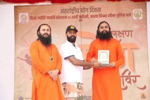 Read more about the article दिव्य ज्योति जाग्रति संस्थान द्वारा आइ.टी.बी.पी. जालंधर में अंतर्राष्ट्रीय योग दिवस मनाया गया