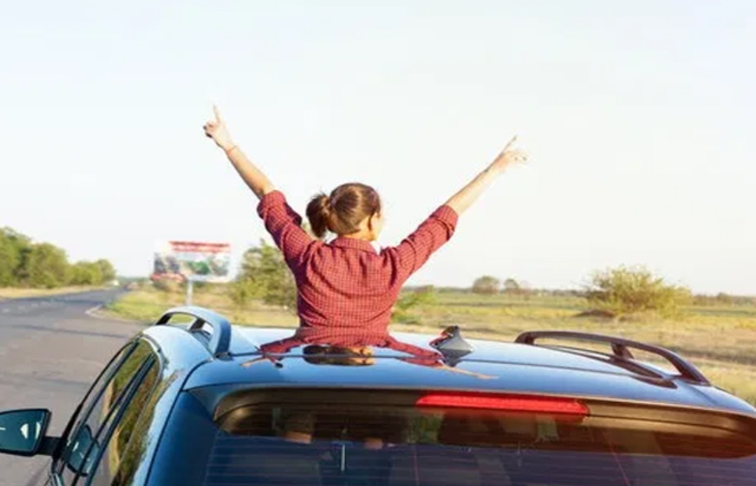 You are currently viewing पंजाब में Sunroof गाड़ियों के लिए नए आदेश जारी, यह हरकत करनी पड़ेगी महंगी