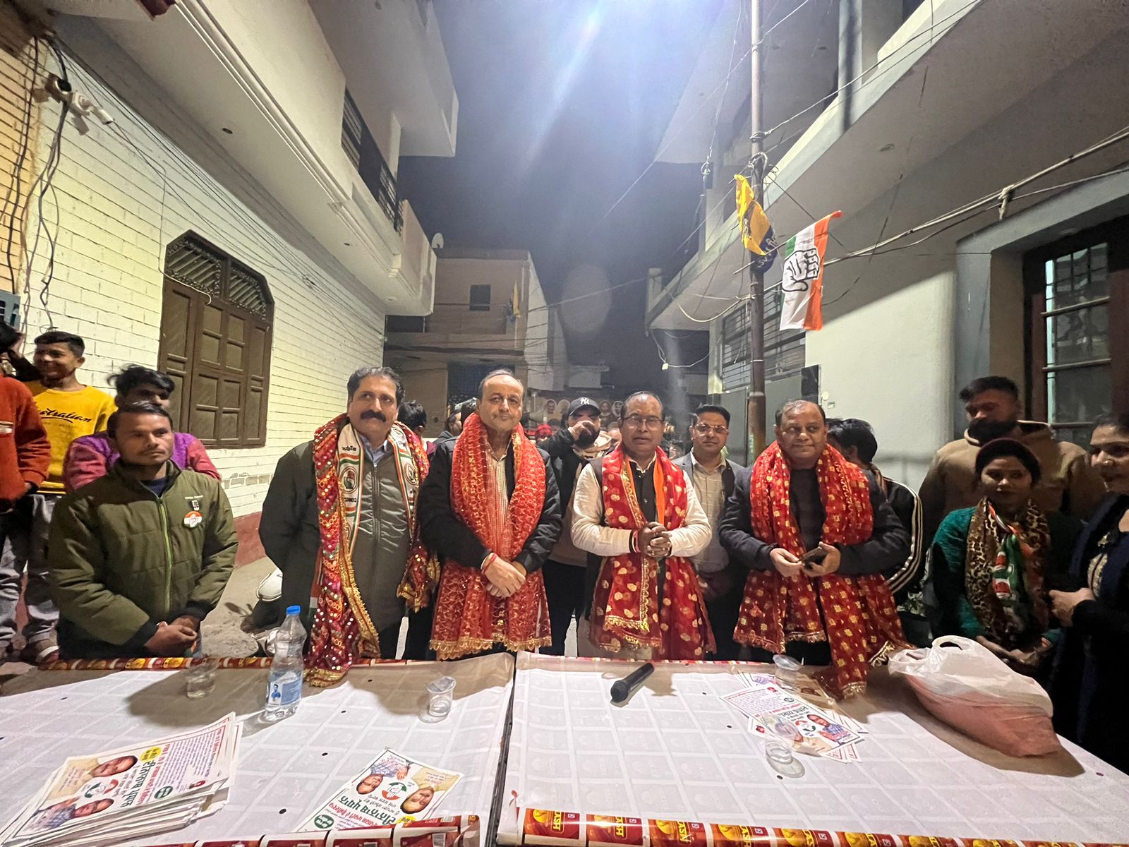 Read more about the article वार्ड-20 में चली कांग्रेस के दीनानाथ प्रधान की आंधी, विरोधियों के उड़े होश, पूर्व विधायक राजिंदर बेरी की मीटिंग में उमड़ा जनसैलाब*
