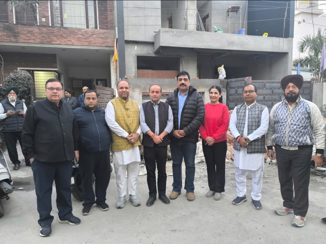 Read more about the article जालंधर के वार्ड- 20 में ढहा AAP का किला, केके वर्मा, डा. रेनू वर्मा, राजीव दुग्गल समेत कई AAP नेता कांग्रेस में शामिल